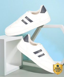 HIGHLANDER Sneakers For Men