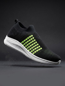 HRX by Hrithik Roshan Walking Shoes For