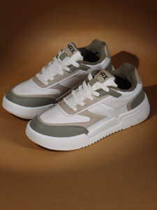 HRX by Hrithik Roshan Walking Shoes For