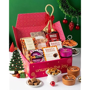 hyperfoods christmas hampers for gifting new year gift pack candles set chocolate gift hamper christmas hamper gift box new year gifts for friends chocolate gift pack gift for brother chocolates