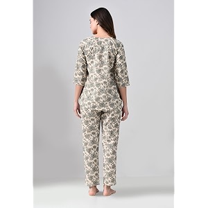 Ichaa Womens Cotton Printed Night Suit -