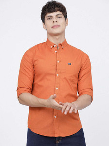 The Indian Garage Co. Men Solid Casual