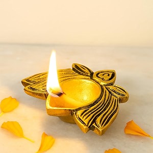 indianshelf 1 piece golden brass lotus diya oil lamp with diwali gift box