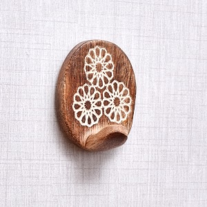 indian-shelf 6 wooden adhesive wall hooks for hats keys amp bags