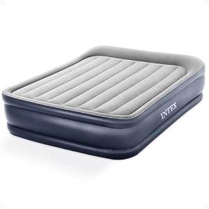 intex dura-beam plus deluxe 16534 queen air mattress with built-in pump