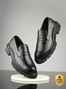 INVICTUS Slip On For Men