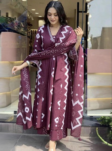 Jalatofive Floral Print Kurta Palazzo Dupatta