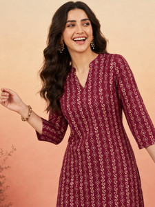 Janasya Women Geometric Print Straight Kurta