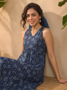 Janasya Women Tiered Blue Midi Calf Length
