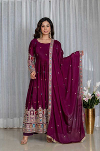 Jay Gopal Tex Women Kurti Pant Dupatta