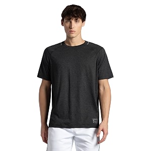 jockey mv53 men microfiber fabric round neck half sleeve active wear t-shirt with staydry tech
