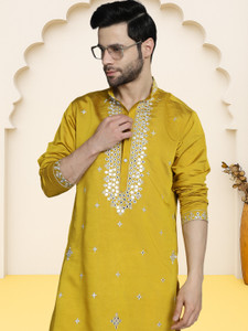 Jompers Men Embroidered Straight Kurta