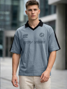 Jump Cuts Printed Men Polo Neck Grey
