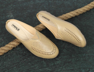 K Footlance Loafers For Women Off White