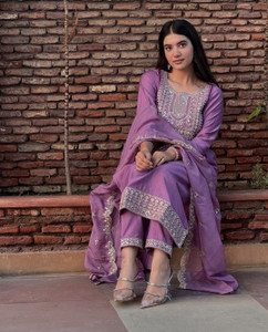 KACHIBA Embroidered Kurta Trouser Pant Dupatta