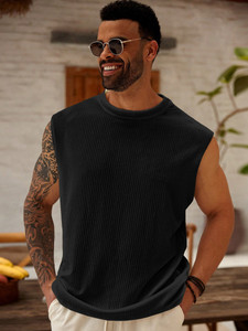 KAJARU Self Design Men Round Neck Black