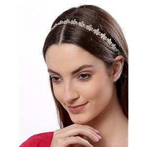 karatcart gold-plated white kundan-studded handcrafted hairband