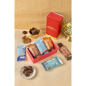kilobeaters healthy festive gift hamper  chocolate cookies almond bars apricot pistachio bars amp date toffee  zero sugar no preservatives  premium rakhi diwali amp corporate gift box pack of 10