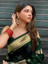 KING VULTURE Woven, Embellished Banarasi Jacquard, Cotton Silk Saree (Dark Green, Green)