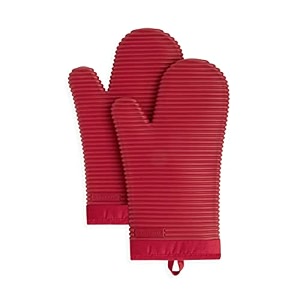 kitchenaid ribbed soft silicone oven mitt 2-pack set 7534x1334 passion red