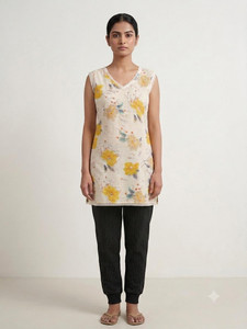 KIYORA ENTERPRISES Women Floral Print Straight Kurta
