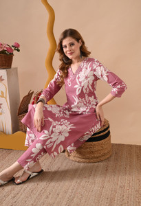 KKOUTFITS Women Kurta Pant Set