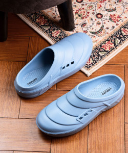 Koburg Plasma Mens ClogWalking ClogSandalsComfortableLight WeightAnti-Skid KF-174