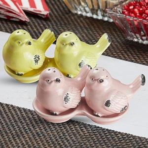 kookee ceramic salt pepper set of 2 with tray  yellow pink 10493