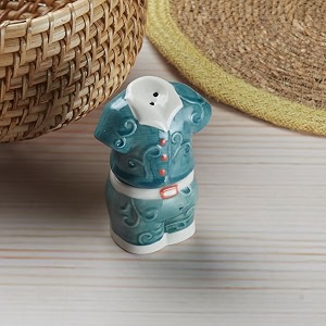kookee ceramic salt and pepper shaker set shirt pant design teal 8560