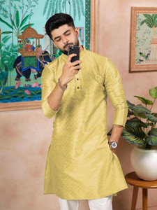 Koshin Men Self Design Straight Kurta