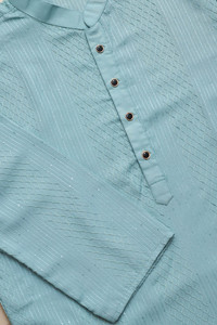 Koshin Men Embroidered Straight Kurta