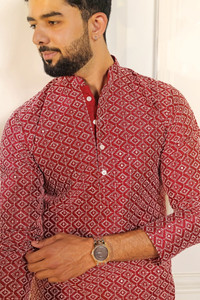 Koshin Men Embroidered Straight Kurta