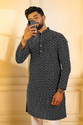 Koshin Men Embroidered Straight Kurta