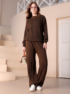 kvetoo self design women track suit