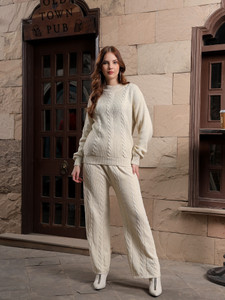 kvetoo self design women track suit