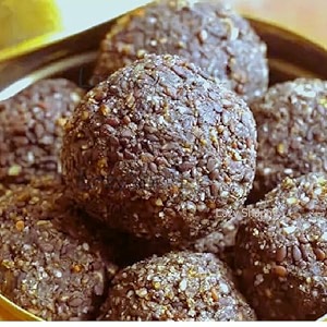 lazy shoppy black sesame chikki  peanut chikki  jaggery peanut chikki  indian sweets  indian sweets 200 grams