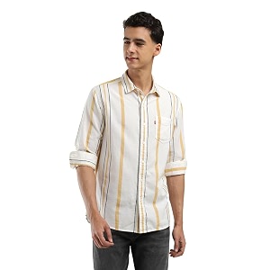 Levis Men Cotton Checkered Slim Fit Shirt