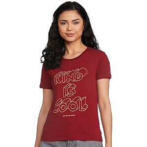Levis Womens Regular Fit T-Shirt