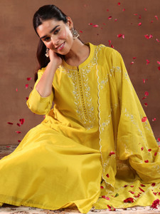 LIBAS Women Kurta Pant Dupatta Set