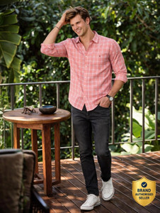 LOUIS PHILIPPE Men Checkered Casual Pink Shirt