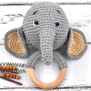 Love Crochet Art Animal Shape Crochet Rattle