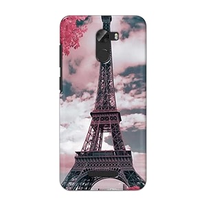 Lovers Famous Place Eiffel Tower in Paris