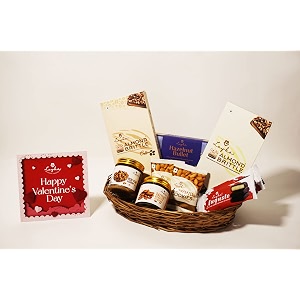 loyka royal gift basket with valentine39s day card