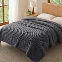 Luciphia Waterproof Dog Blanket, Washable Reversible Flannel Pet Throw