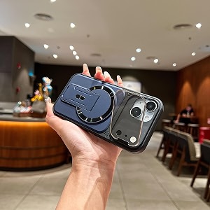 LuxuryKase Hybrid Armour Case for iPhone 17