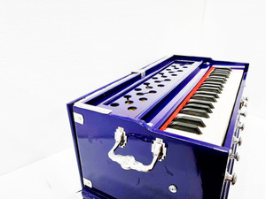 maga mart 325 octave hand pumped harmonium beginnerstudent 32 octave hand pumped harmonium