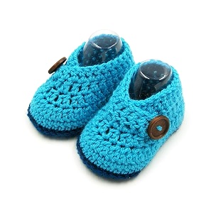 magic needles handmade knit crochet baby booties uggs crib shoes newborn socks soft sole prewalker moccassins 3-6 mths toe to heel 11 cms 4022 baby boys blueblue