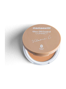 mamaearth glow oil control compact spf 30 with vitamin c  turmeric for 2x instant glow compact