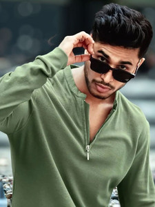 MANIAC Solid Men Henley Neck Green T-Shirt