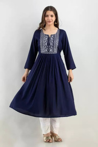 MANKSH Women Viscose Rayon Kurta Pant Set